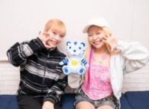 エルフ荒川「つけまが薄くなる過程も見ていた」憧れのきゃりーぱみゅぱみゅを前にギャル愛が炸裂