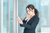 「最大の悩みは「お金」!?「生成AIに人生相談している」と回答した人が4割超…20代〜30代前半で広がる「クォーターライフクライシス」とは？」の画像1
