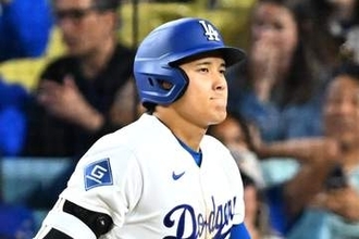【ドジャース】大谷翔平 登板前日にアクシデントか　４回に右手甲付近に死球直撃　５回に代打送られ交代