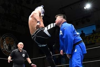 【ＳＳＰＷ】スーパー・タイガー、竹田誠志組がＳＳＰＷタッグ王座Ｖ２　飛びヒザ蹴りで澤田敦士を沈める