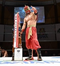 【大阪プロレス】ＳＵＺＡＫＵがライトヘビー級トーナメント連覇　王座挑戦を宣言