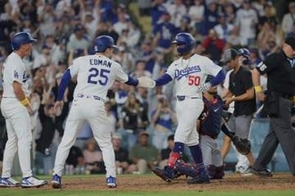 【ドジャース】大谷翔平の代打見送りでロバーツ監督に皮肉？　地元ＬＡ紙「おかげで勝てた」
