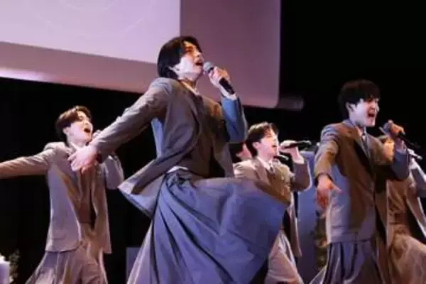 秋元康氏プロデュース・シアターボーイズグループ「Ｃｌｏｕｄ　ｔｅｎ」始動　夏に専用シアター誕生