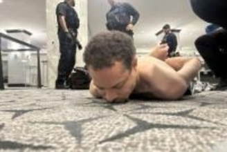 ホワイトハウス記者会晩餐会の発砲男　カリフォルニア州の教師だった