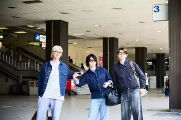 Mrs.GREEN APPLE　ヤンマースタジアム長居公演を控えて大阪入り