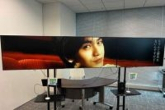 店内デジタルサイネージ「ファミマTV」で10分に1回、中島健人、森香澄の〝新番組〟放映へ