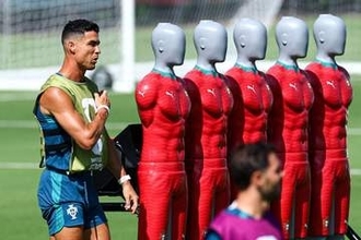 【北中米Ｗ杯】Ｃ・ロナウド「なぜ先発か」で議論沸騰…指揮官のアルナスル監督就任が影響？