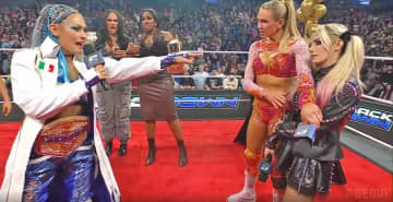 【ＷＷＥ】ジュリア　遠のく〝祭典〟出場権…シャーロット組に完敗でタッグ挑戦権獲得ならず