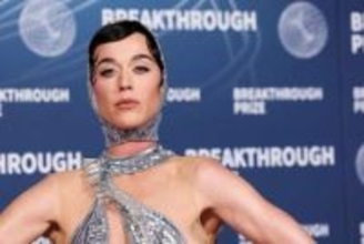 ケイティ・ペリーから１６年前に性的被害　豪州女優が告訴　ペリーは否定「無謀な嘘」