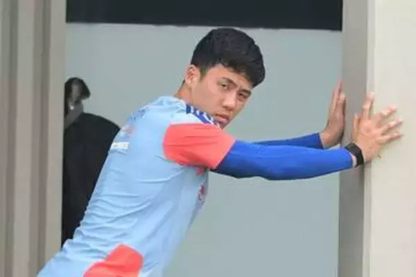【日本代表】遠藤航　オフ返上でトレーニング実施、俊輔＆長谷部の豪華コーチ陣がサポート