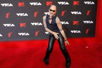 ヴァン・ヘイレンのデイヴィッド・リー・ロスが楽曲の著作権を売却「人生で初めて金持ちになった」