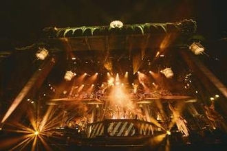 ずっと真夜中でいいのに。が平城京跡で特別公演を開催「この場所で会ってくれて本当に本当にありがとう」