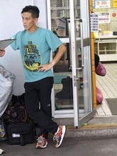 【戸田ボート・ＧⅡボートレース甲子園】菊地孝平　足元は華やかな西陣織スニーカー「お気に入りです」