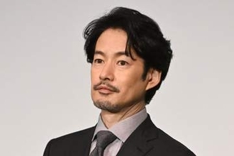 元カノ倉科カナは結婚秒読み　最後の〝大物独身俳優〟竹野内豊の「今」