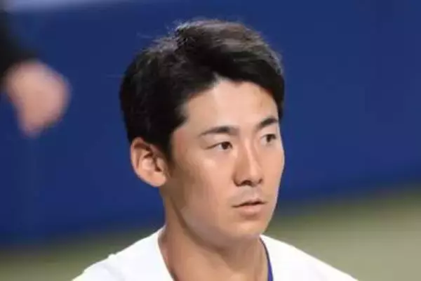 【中日】福永裕基が頭からカメラマン席に落下し担架で退場　怪我人続出のドラゴンズにまたもアクシデント