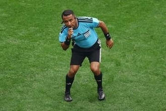【北中米Ｗ杯】ソックス騒動主審が準決勝起用で大波紋「エムバペがメッシと対戦するのを阻止する最後の手段」