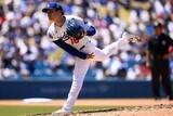 「【ドジャース】山本由伸が圧巻快投５勝目‼今季最多１０Ｋ　シュワバーを３打席連続三振」の画像1