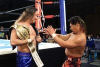 【新日本】鷹木信悟がタイトル戦線へ意欲　２冠の盟友・辻陽太に「どちらかを狙うのもアリだな」