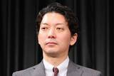 「ニューヨーク・嶋佐和也　若手時代バイト先で目撃したヤバい先輩芸人「ワイン２リットルぐらいを１人で…」」の画像1