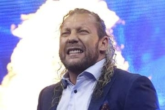 【ＡＥＷ】ケニー・オメガがナイト下し世界王座防衛！　極悪軍蹴散らしたオスプレイと英・聖地決戦へ