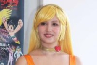 グラドル花咲楓香　ＳＮＳの批判に訂正「『絶対に胸元を見ないで』と言っているわけではありません！」