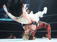 【スターダム】鈴季すず　玖麗さやか粉砕でワールド王座戴冠！「プロレス人生で一番思い出に残る日になった」