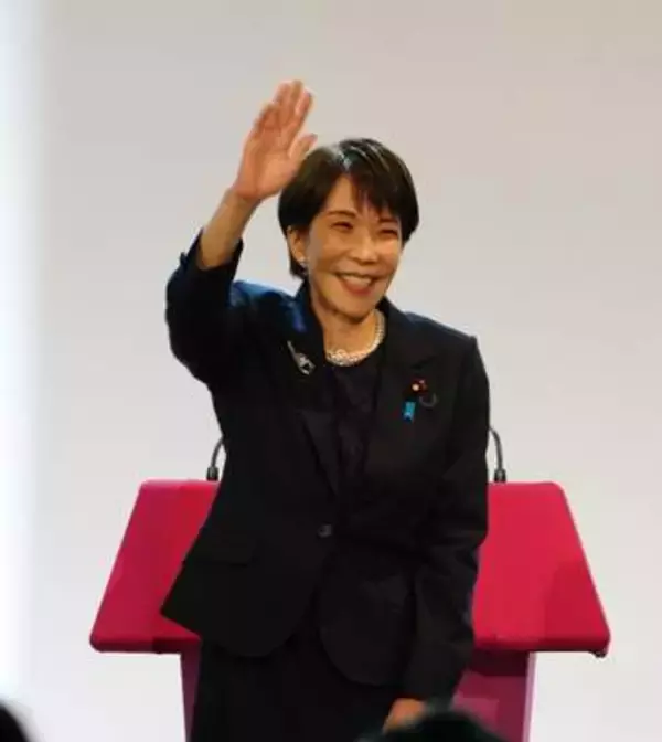 高市早苗首相　世良公則の「燃えろサナエ」熱唱に「気合いが入るスピーチと歌のご披露をいただきました」