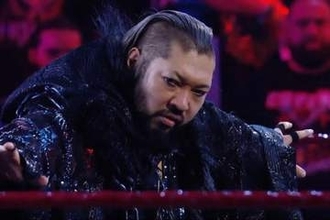 【ＷＷＥ】NARAKUがNXT王者ディアンジェロと大激闘も…テーブル葬でまたもベルト取り失敗