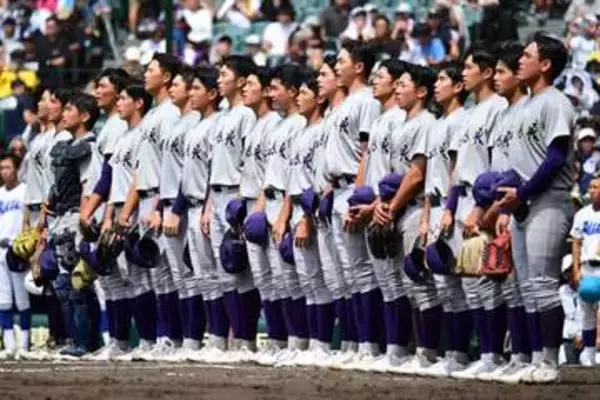 【甲子園】花巻東が〝トリック走塁〟で初戦突破　佐々木監督「練習してたことが大舞台で出た」