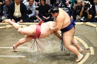 【大相撲】大の里が辛勝発進　舞の海氏「相撲の取り方、勝ち方を忘れてしまったんじゃないか」