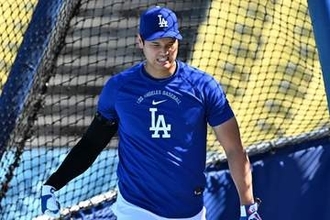 【ドジャース】大谷翔平　ティー打撃再開もレギュラーシーズン中の復帰に疑問符＝米報道