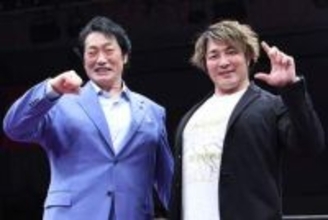 小橋建太と棚橋弘至がトークバトル　エアギター共演し〝コント〟で会場を沸かせる