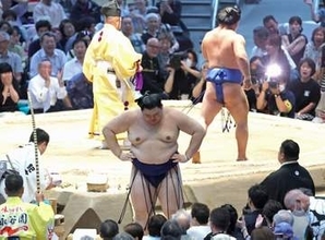 【大相撲】大の里　悪夢の連敗発進で座布団舞う「詰めの甘さがあった」