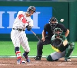 【ＷＢＣ】佐藤輝明「大会初安打」は貴重な代打ダメ押しタイムリー＆二塁上で〝お茶たて〟も披露