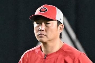 【広島】新井監督「よく踏ん張ってくれた」昨年〝大失速〟の７月は５時間超えのドロー発進