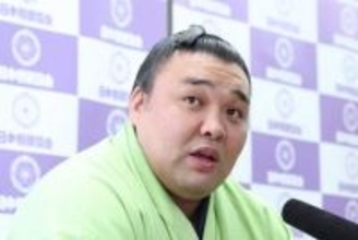 【大相撲】霧島が２年ぶりに大関復帰　６歳の長女が書いた「おおぜき　きりしま」に大感激