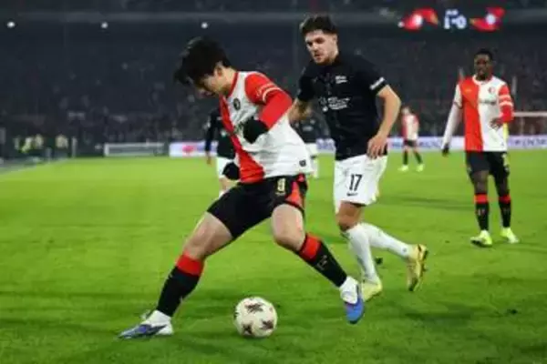 上田綺世　イングランド移籍報道も「運が良ければ４点だ」元オランダ代表ＦＷが疑問視