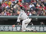 「【巨人】増田陸が２度の落球を猛省「プロとして恥ずかしいプレー」　風や照明の影響を否定「フライが苦手」」の画像1