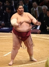 【大相撲】お相撲さん２人で合計４１０キロ！　タクシーの意外な乗車方法とは…元力士が解説