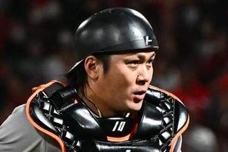 【巨人】甲斐拓也〝本塁打率100％〟延長11回に勝ち越し２号ソロ「最高の結果になってくれた」