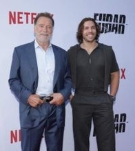 シュワルツェネッガーの息子ジョセフ・ベイナがボディビル大会デビュー戦で３冠 才能受け継ぐ