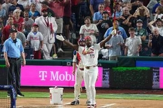 【ＭＬＢ】ＨＲダービー　ウォーカーが劇的逆転優勝　地元シュワバー下す