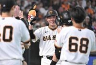 【巨人】阿部監督　今季１号放った坂本勇人を称賛「久しぶりに生きた打球を見た」