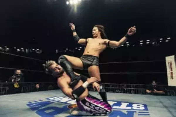 【新日本】竹下幸之介〝緊急延長戦〟の末にファンタズモからＴＶ王座奪取「これからの動向、見逃すなよ」