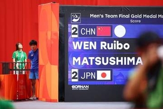 【卓球】張本智和　金メダル決めた松島輝空の雄姿を影で見ていた理由「ゲン担ぎじゃないけど…」