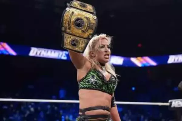 【ＡＥＷ】女子世界王者のテクラが古巣スターダムのロゴに唾吐く侮辱行為　岡田社長「許せない」