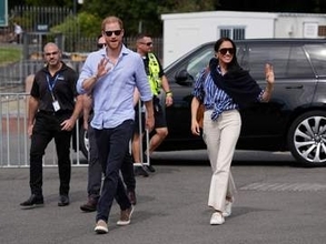 メーガン妃が英国帰国後外出する姿が初めて「ソーホー・ファームハウス」で目撃される＝米報道