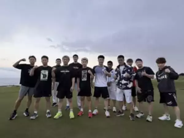 井上尚弥が沖縄合宿で走り込み　大橋会長「東京ドーム出場選手が最高の練習を明日で終了します」