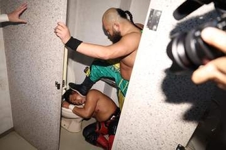 【新日本・Ｇ１】鷹木信悟がオーカーンとの〝トイレタイムマッチ〟制す「言われて頭来たのか？　だったら試合で見せろよ」