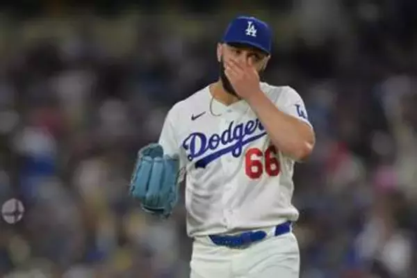 【ドジャース】ロバーツ監督　代役守護神スコット指名が物議「正気ですか？」